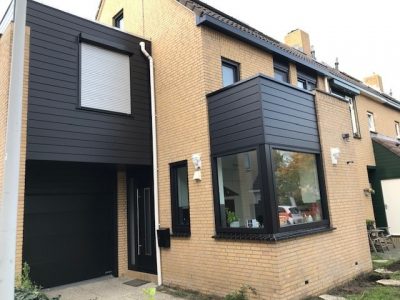 Kozijn & Zo Hoogvliet - zwarte kunststof kozijnen in Spijkenisse - ramen, deur en gevelbekleding - onderhoudsarme kozijnen
